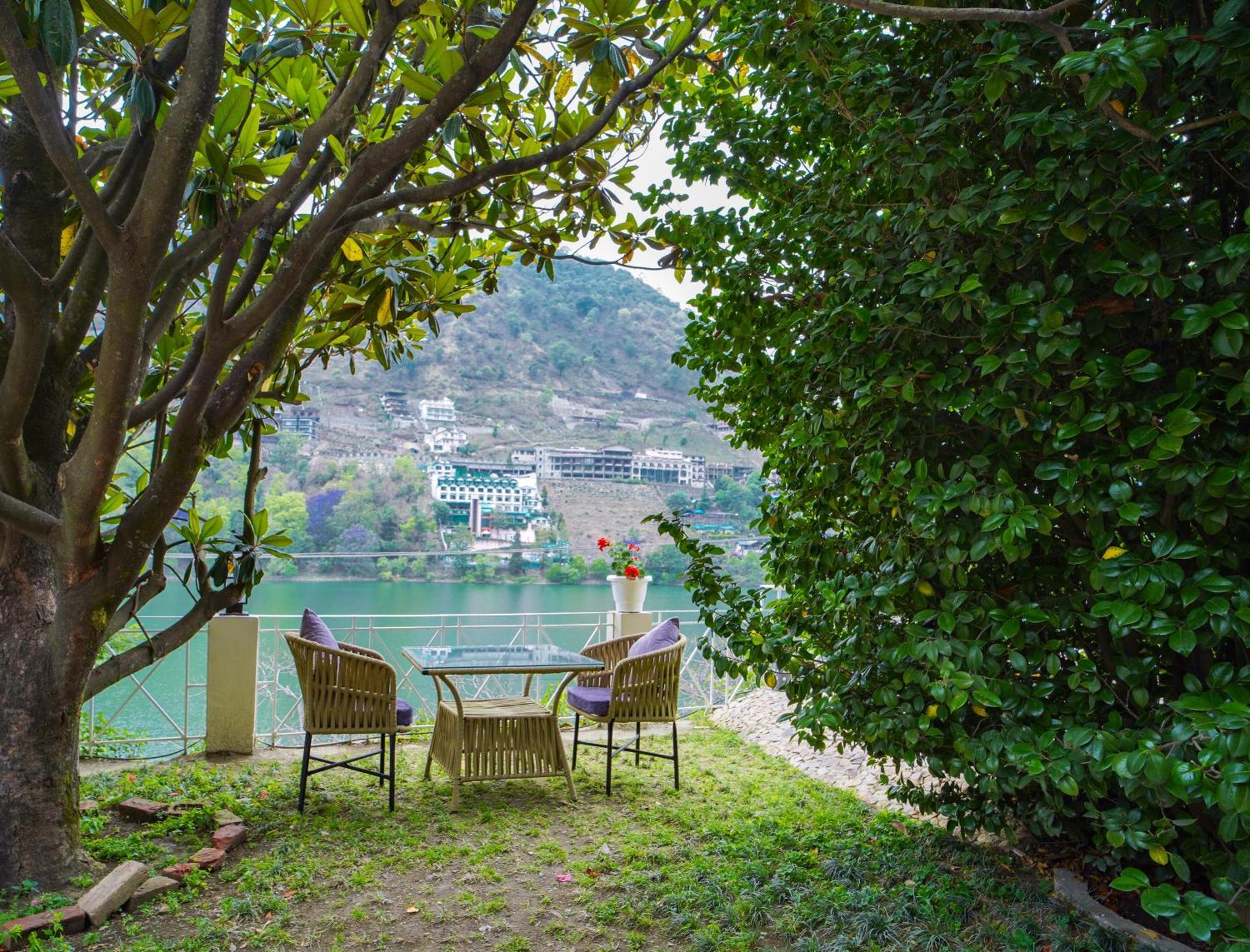Neelesh Inn- A Luxury Lake View Hotel- 20 Kms From Nainital Bhīm Tāl 외부 사진